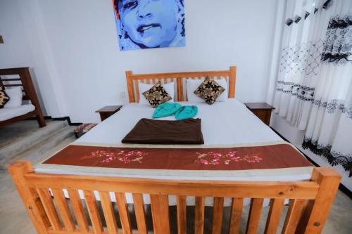 Deluxe Family Room image 4