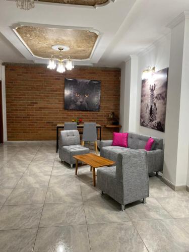 CASA CON JACUZZI CENTRO PEREIRA in Pereira City Center