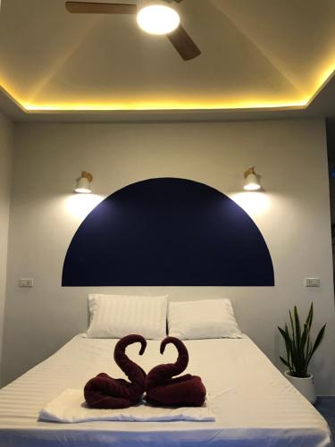 Double Room with Balcony and Sea View image 5