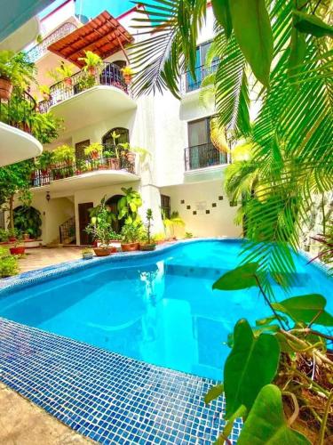 Apartment w/ PRIME location Mexican Colonial style
