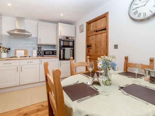 Фасада на хотела, Fox Bank Cottage in Adlington