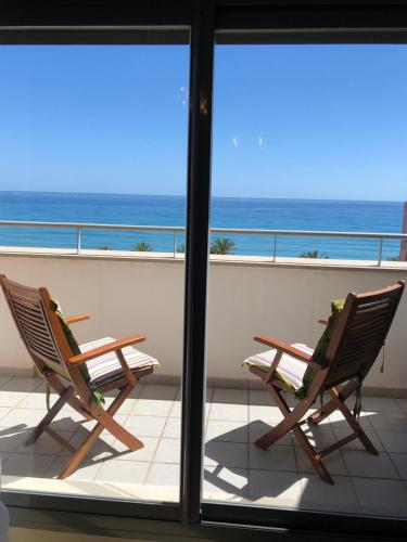 Atico Mirador Paseo Antonio Banderas primera linea de playa y piscina