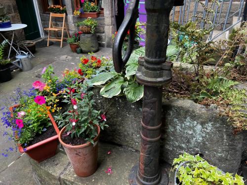 The Well House Boutique Cottage Hebden Bridge Central