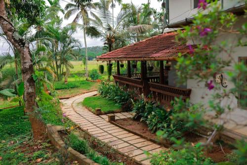 tuin, Wayal Wayanad Farm Resort in Panamaram