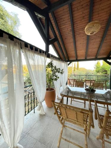 Eleni's Guesthouse 1