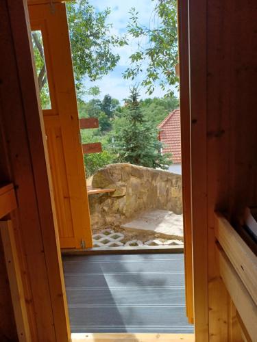 Bé-La Vendégház (Be-La Vendeghaz) in Szomolya