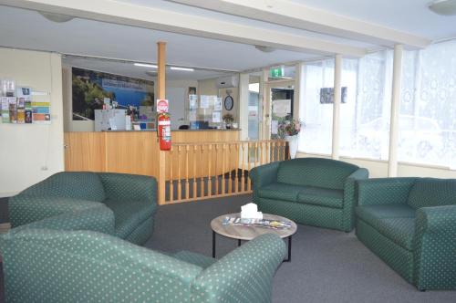 蓝湖汽车酒店 (Blue Lake Motel) in 甘比尔山