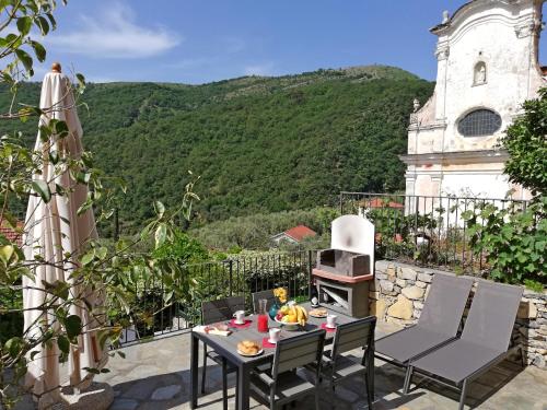 Tuvākā izklaides vieta, Case Vacanze Borgo Faraldi in Villa Faraldi