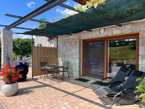 Lovely apartment in nature with infrared sauna!