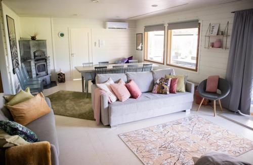 Tahlo Hillhouse and Underhill Beach & Sauna - Apartment - Mutala