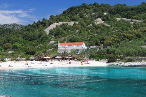  Rooms by the sea Hvar - 8785 in Hvar