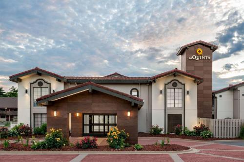 La Quinta Inn by Wyndham Columbus Airport Area in Columbus, Vereinigte Staaten von Amerika