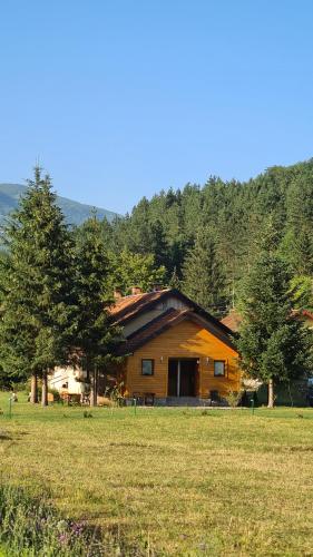 Apartmani Šarović (Apartmani Sarovic) in Tjentište