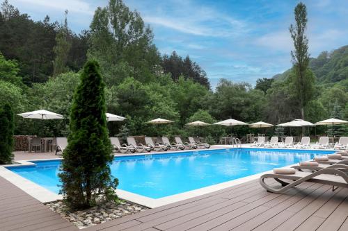 378350719 Best Western Plus Paradise Hotel Dilijan