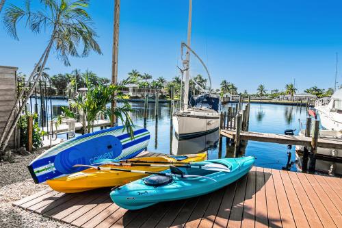 Latitude 26 Waterfront Boutique Resort - Fort Myers Beach