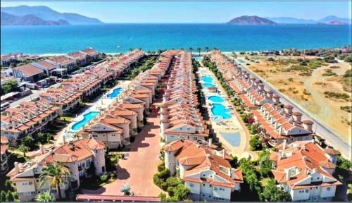 SUNSET BEACH CLUB LEBRENTALS Room Type - Apartment with Pool View 