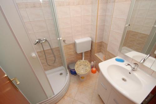 Apartment Njivice 5458d - image 6