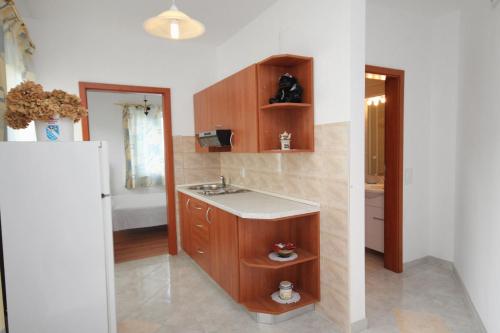 Apartment Njivice 5458d - image 7