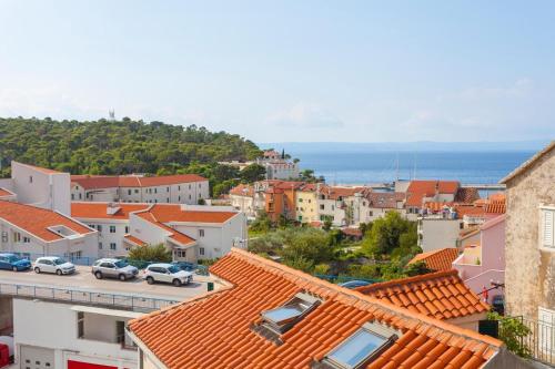 Apartments and rooms with WiFi Makarska - 11063 - image 11