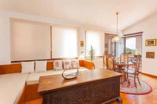 Studio with Terrace and Sea View image 5