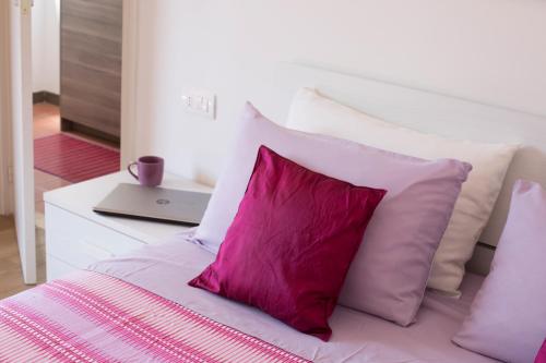 Estate4home - SOFIA FLORA Estate4home - SOFIA FLORA