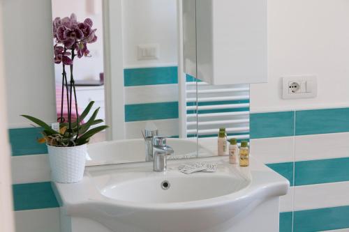 Estate4home - SOFIA FLORA Estate4home - SOFIA FLORA