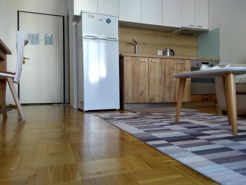 City Center Cute and Comfy Apartment - Ajia Apartments, Tirana (photo 8)