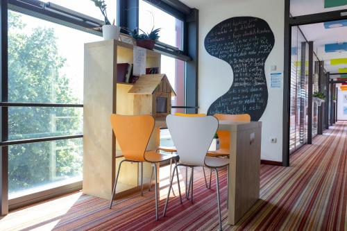 Instalaciones, Hostel Pekarna in Maribor