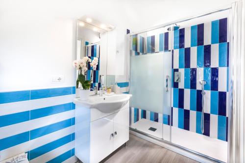 Estate4home - SOFIA FLORA Estate4home - SOFIA FLORA