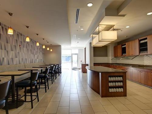 Facilities, Hyatt House Chicago Warrenville in Warrenville (IL)