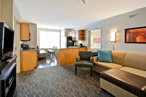 Hyatt House Chicago Warrenville