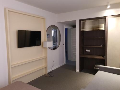 Bono Luxury Rooms - image 11