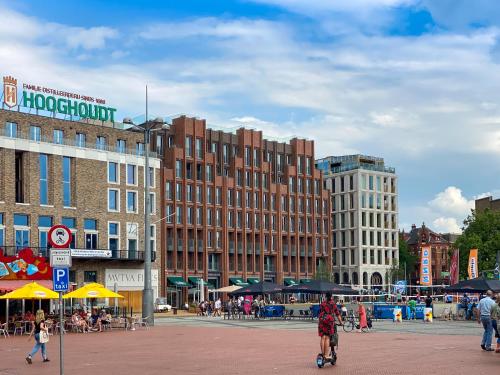 Exterior view, The Market Hotel in Groningen