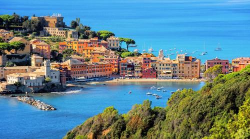  069 - Casa TRAMONTO, in CENTRO, 450metri da Mare Spiaggia in Sestri Levante
