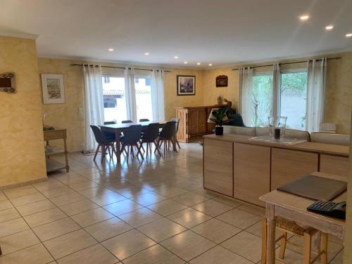 Villa proche cap d’agde near Cactus Park