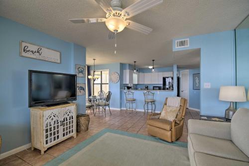 Waterfront Gulf Shores Condo with Patio Pier and Pool - image 11