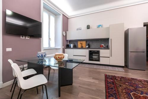Household Settembrini, Mediolan