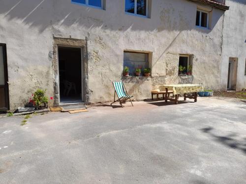 Maisons du Pere Paille in Usclades-et-Rieutord