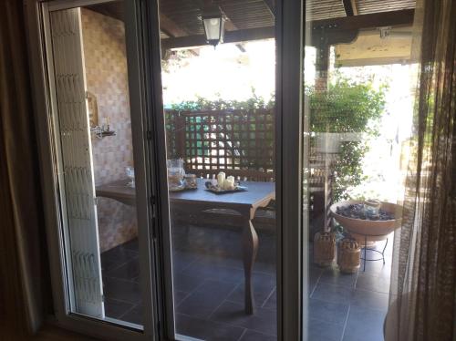 IRAKLITSA LOVELY MAISONETTE CLOSE TO THE SEA