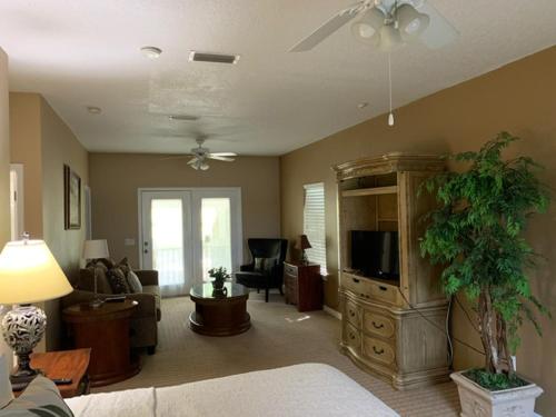 The Grand Oaks Resort in Weirsdale