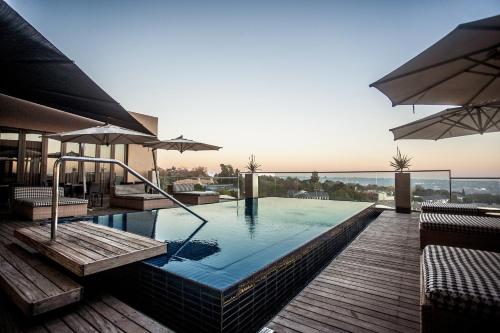 Southern Sun Hyde Park Sandton - image 4