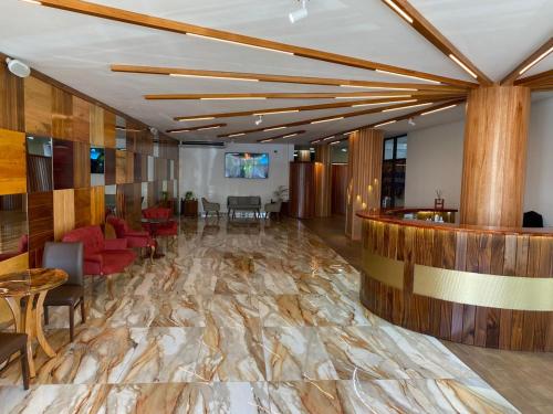 Murex Plaza Hotel & Suites - image 5