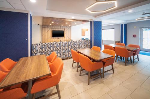 홀리데이 인 익스프레스 호텔 & 스위트 애틀랜타 존스 크릭 바이 IHG - 편의 시설/서비스