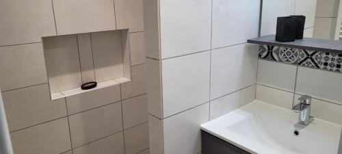 Twin Room with Private Bathroom