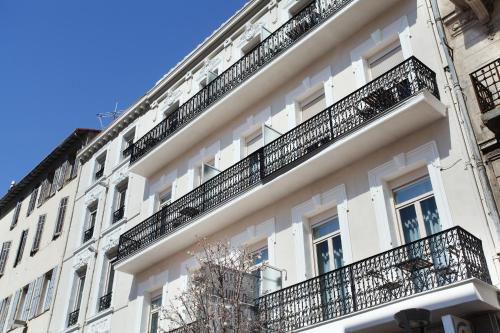 Hôtel La Villa Tosca - image 3