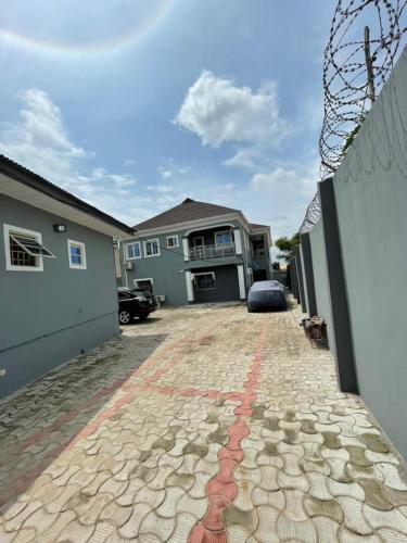 2 Bedrooms Shortlet Apartment in Oluyole Estate Ibadan in Ibadan