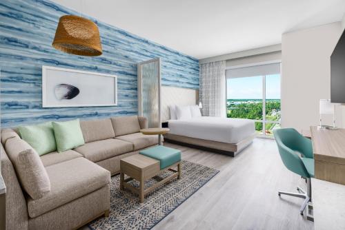 378432131 Hyatt Place Panama City Beach - Beachfront