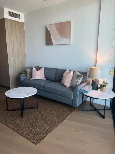 2 Bedroom Luxurious Family Apartment on 40th Floor with AMAZING Ocean Coastline Broadbeach Gold Coast GC40