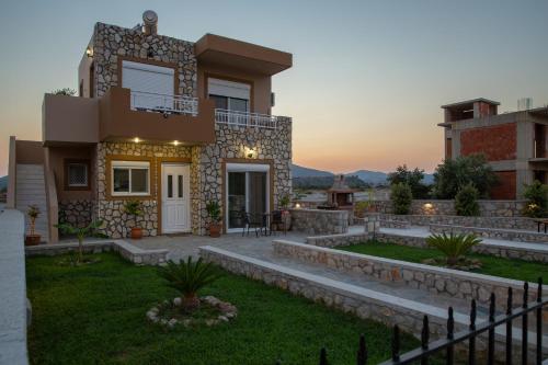 Electi Apartments Charaki