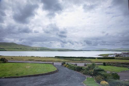 酒店周边, Half Door House ROOM ONLY in 丁洛